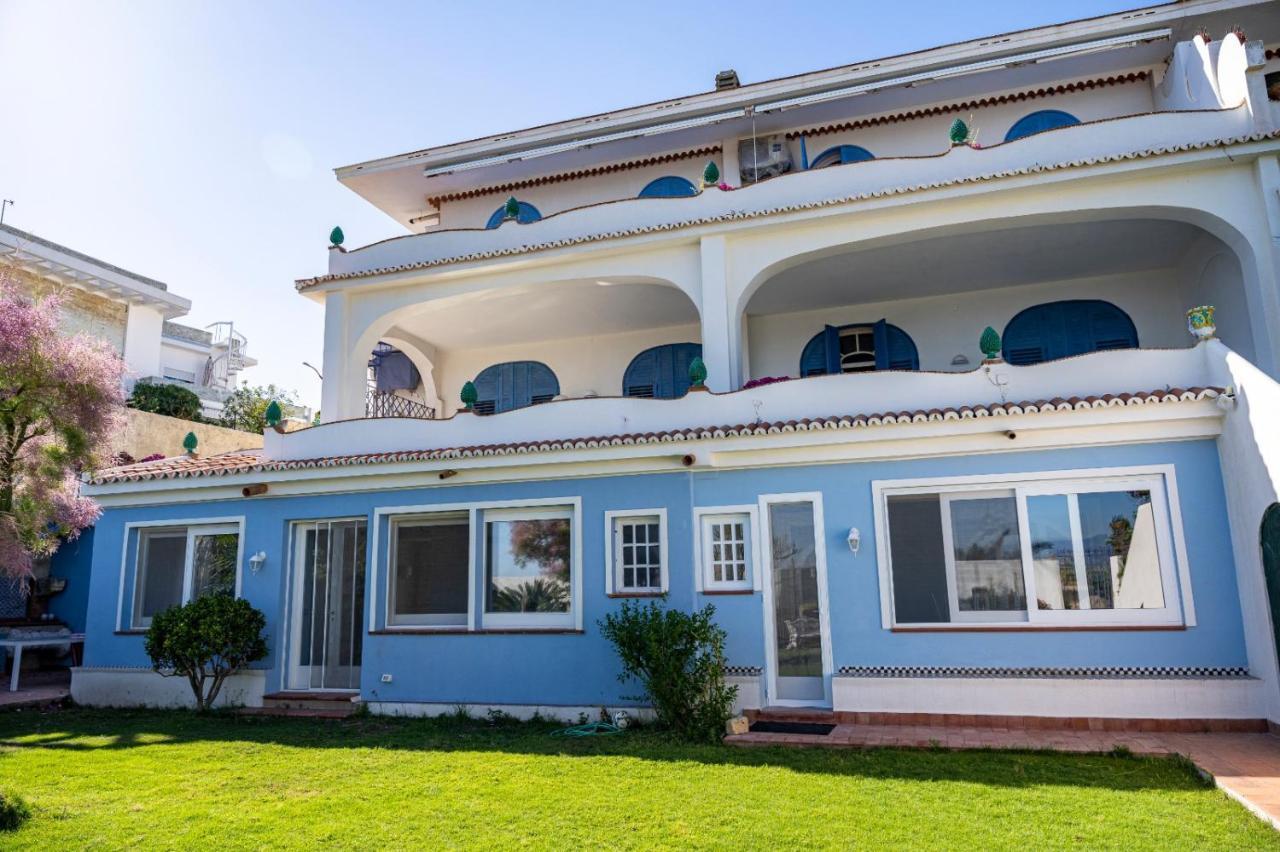 Casa Azzurra Apartment Messina Bagian luar foto