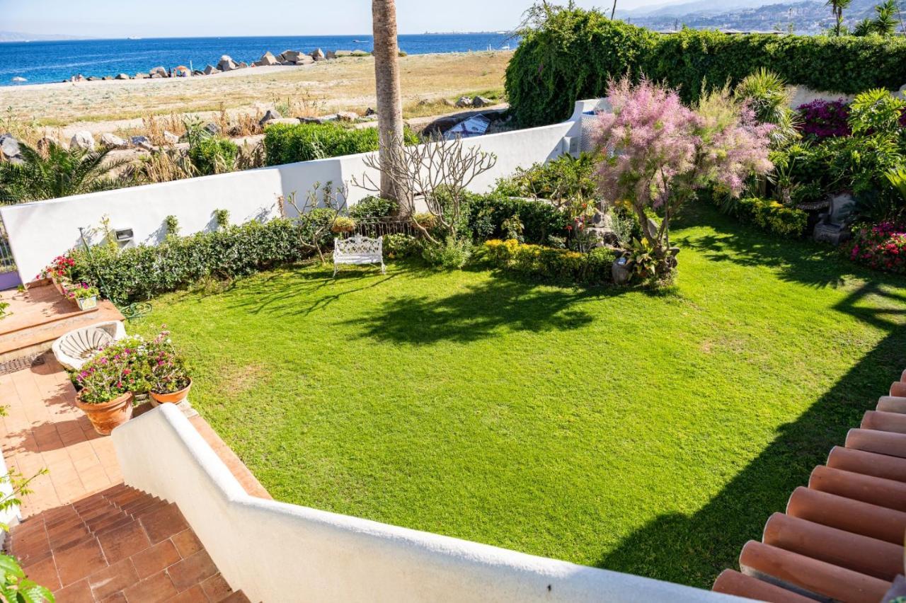 Casa Azzurra Apartment Messina Bagian luar foto