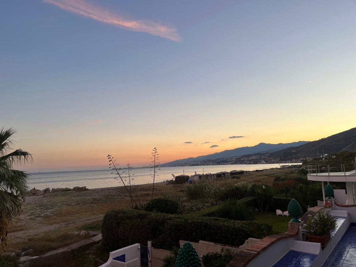 Casa Azzurra Apartment Messina Bagian luar foto
