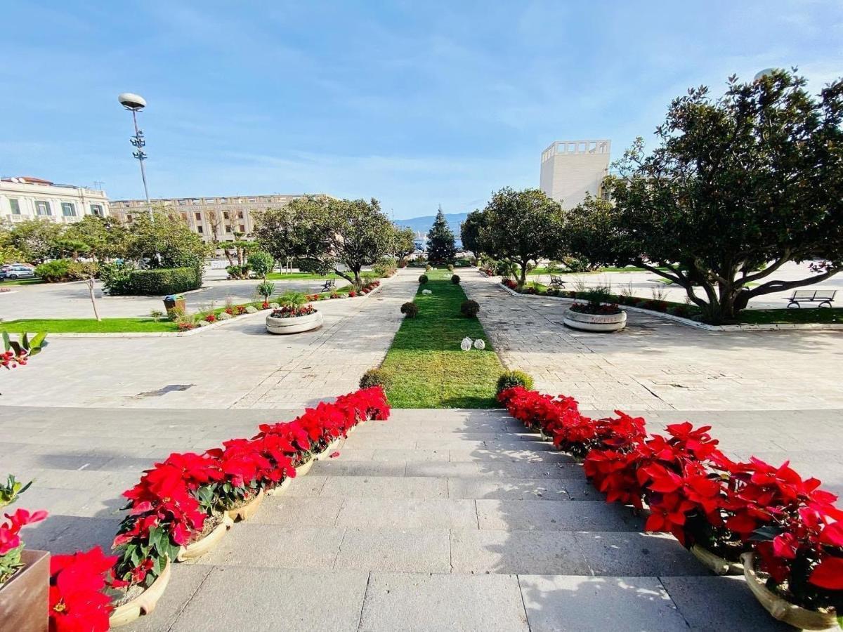 Casa Azzurra Apartment Messina Bagian luar foto